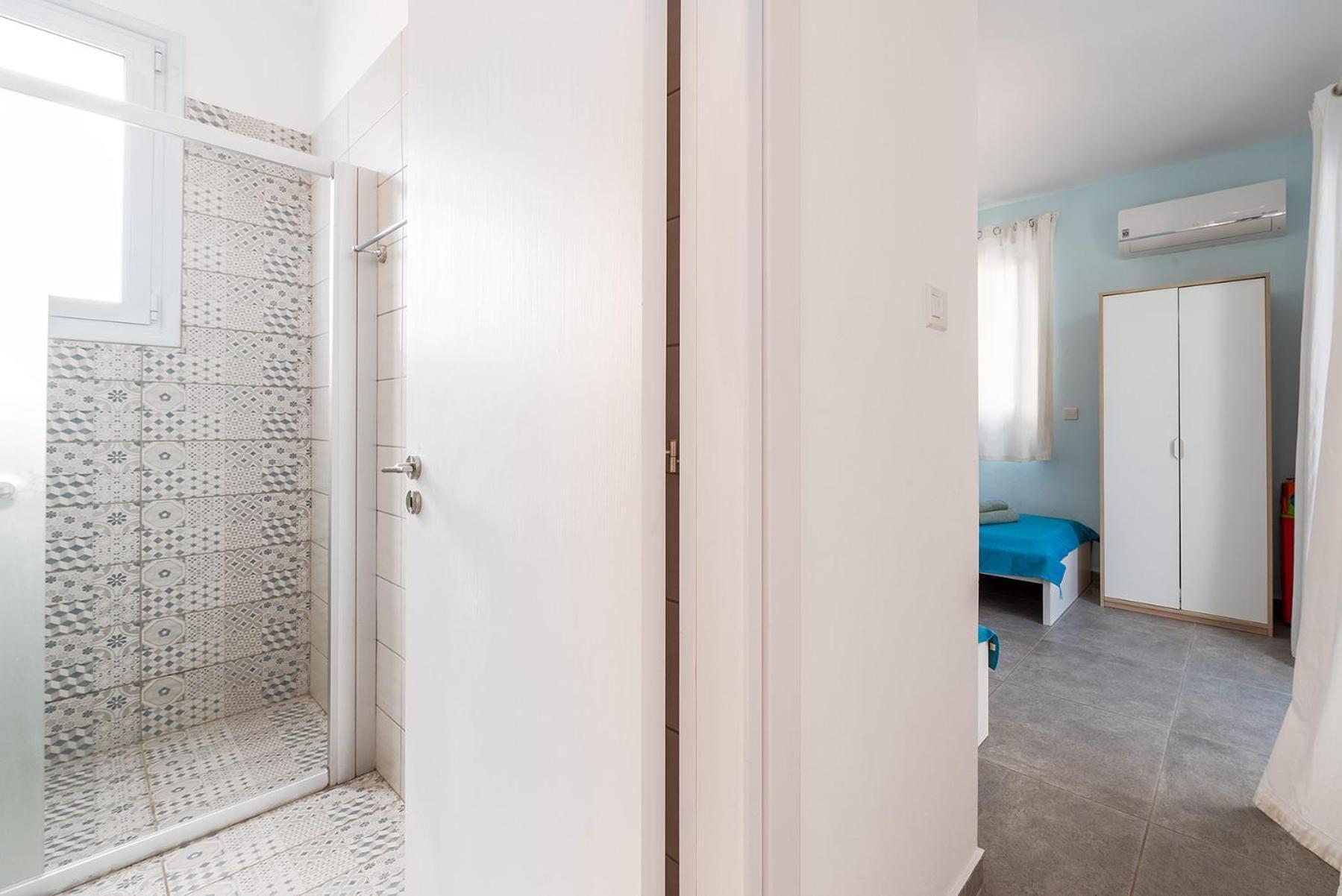 Blue Diamond Beach Villas Пафос Екстер'єр фото