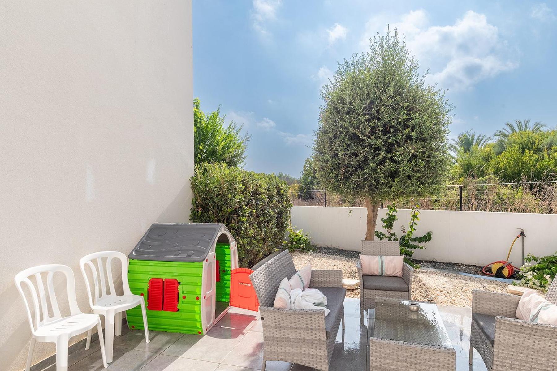 Blue Diamond Beach Villas Пафос Екстер'єр фото