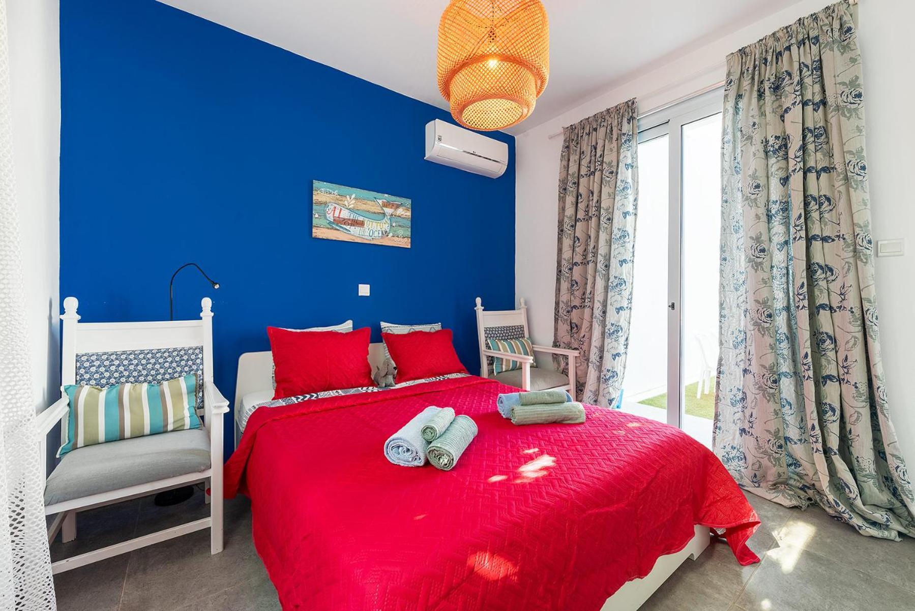 Blue Diamond Beach Villas Пафос Екстер'єр фото