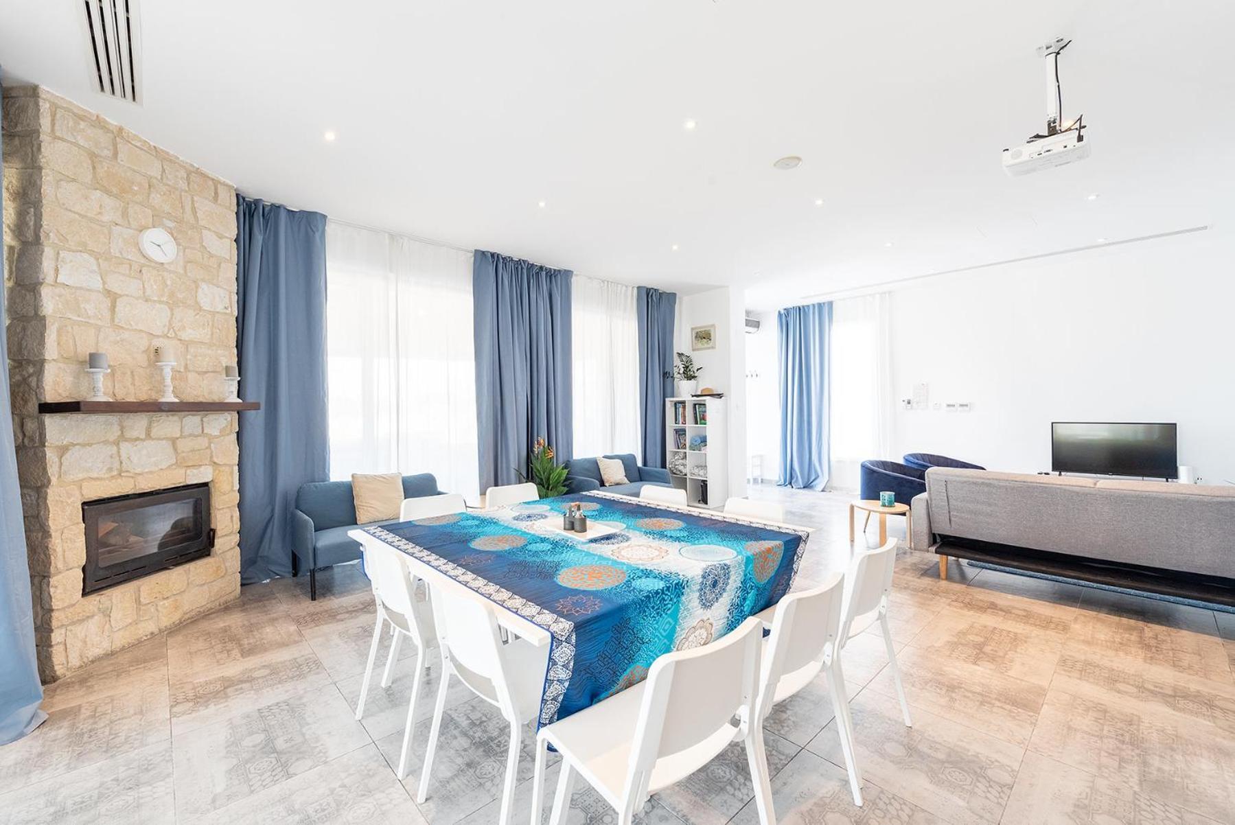 Blue Diamond Beach Villas Пафос Екстер'єр фото