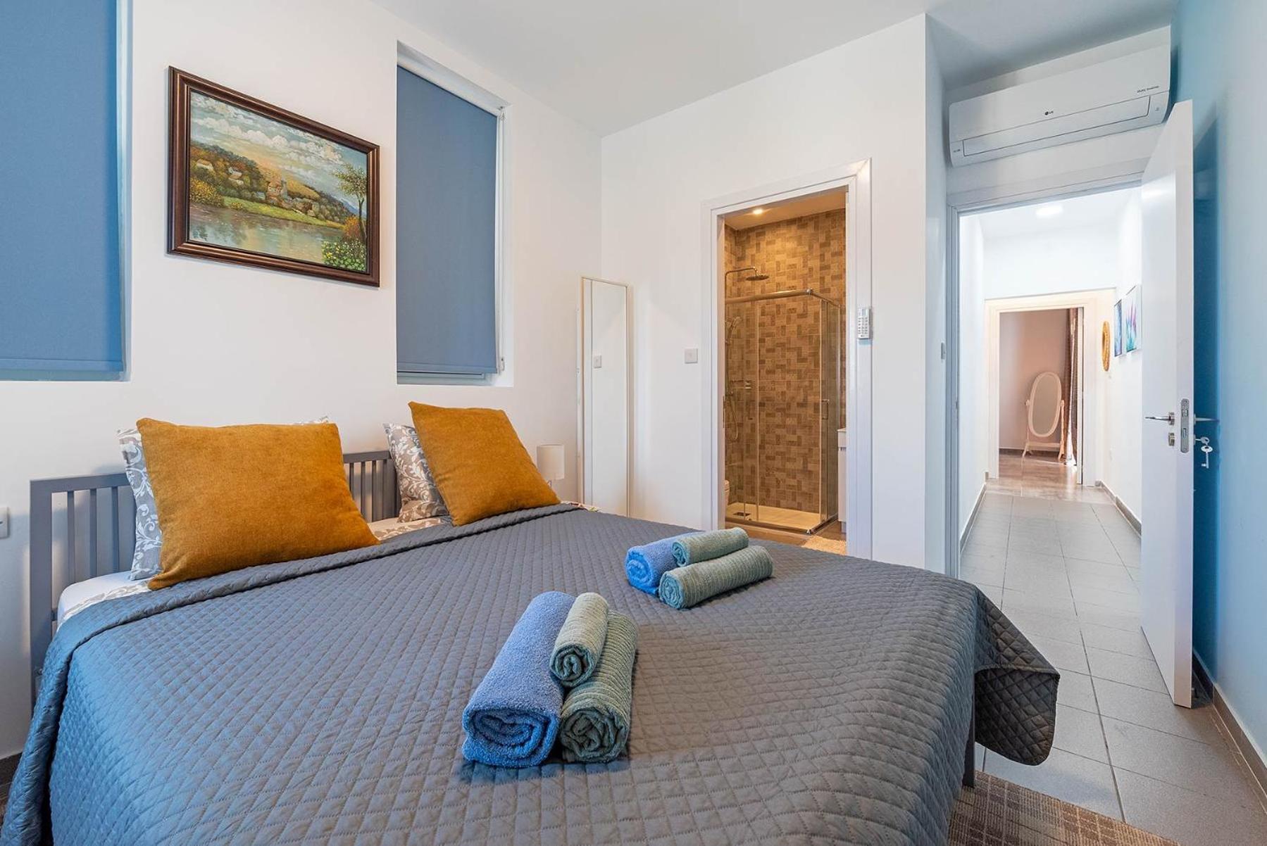 Blue Diamond Beach Villas Пафос Екстер'єр фото