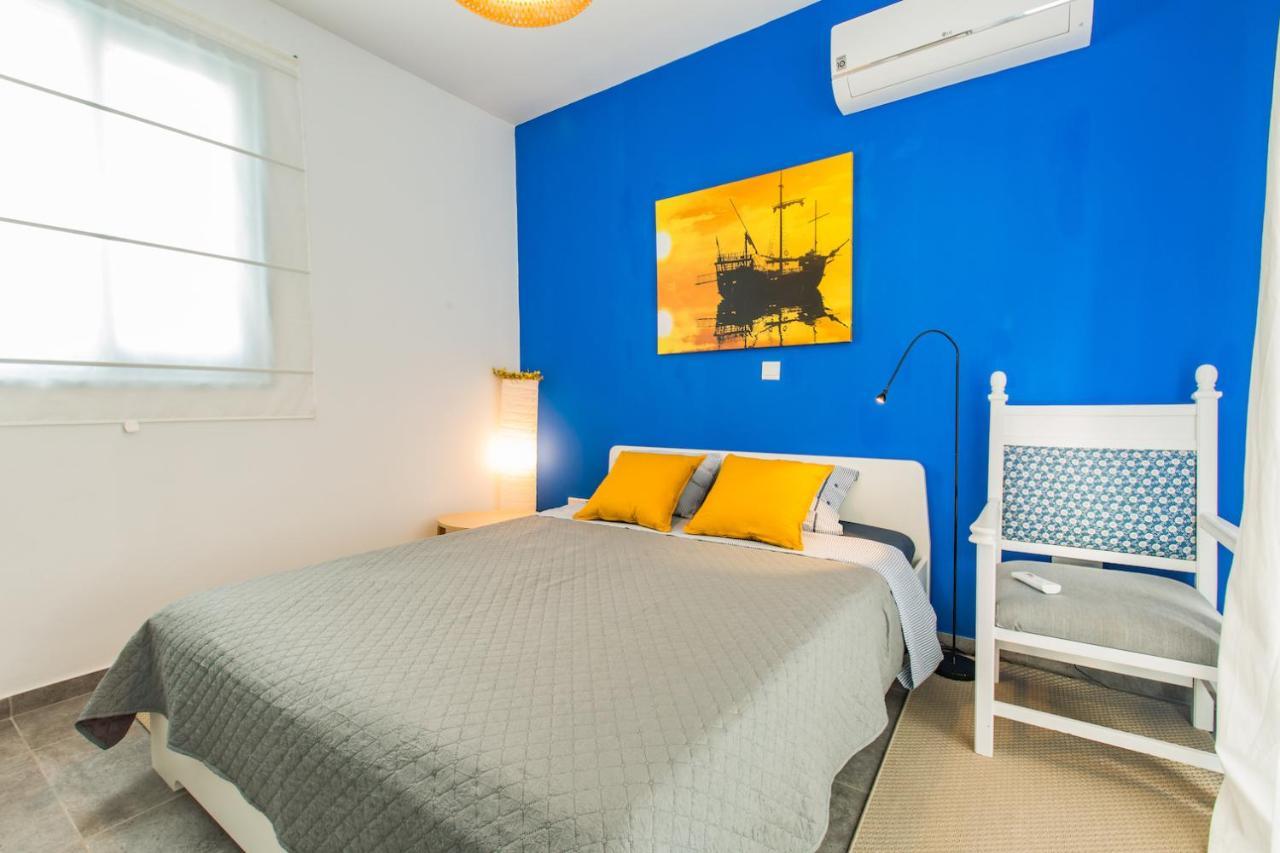 Blue Diamond Beach Villas Пафос Екстер'єр фото